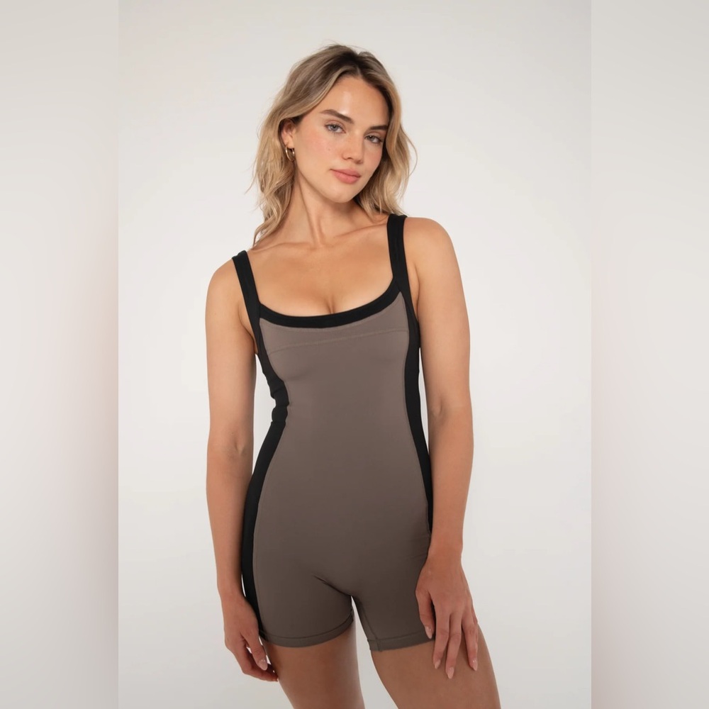 FORM two tone onesie walnut